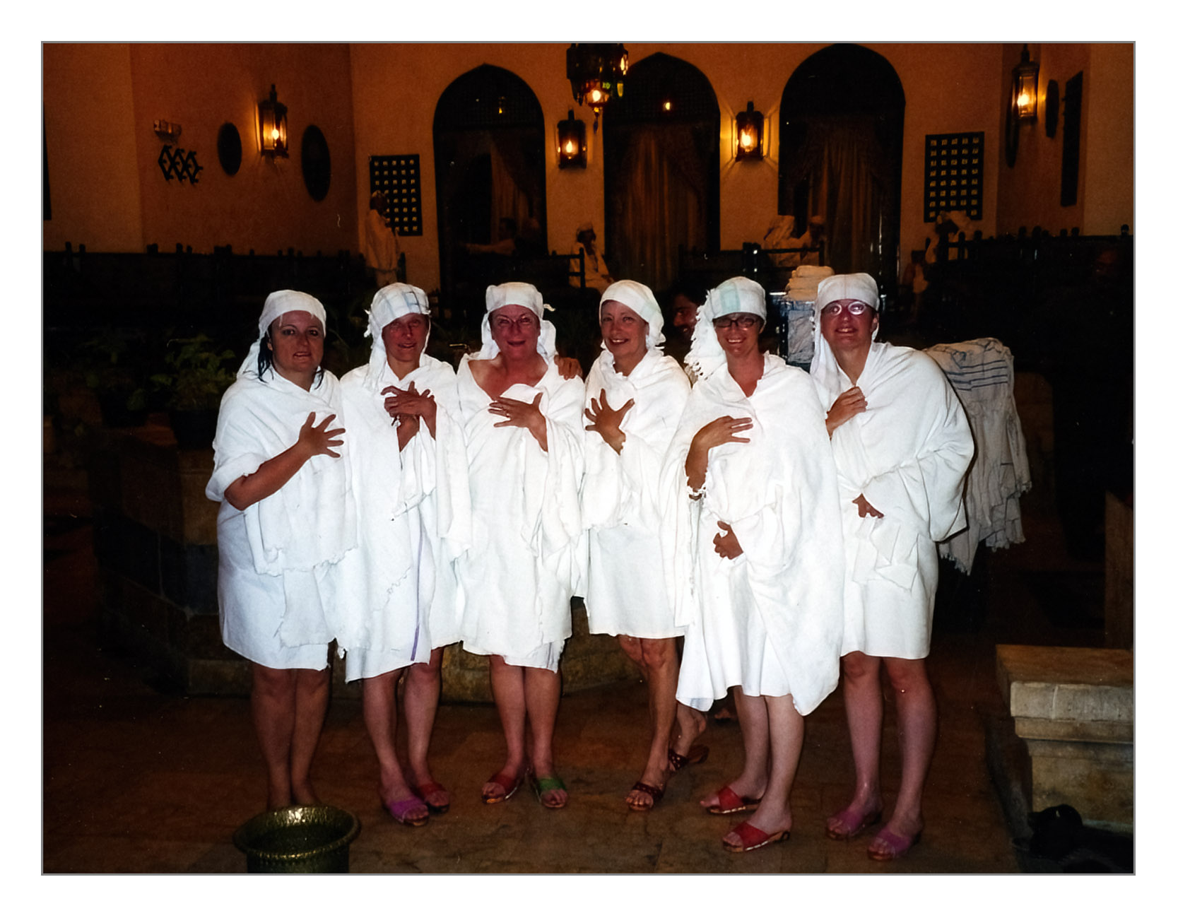 A little wiser now – standing in the entrance hall of the hammam